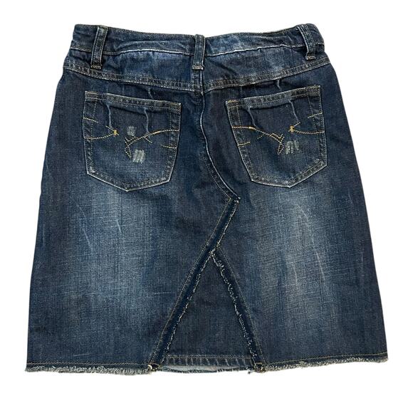 Y2K Mudd Jeans Raw Hem Straight Denim Skirt Womens Jrs Size 5 DIY Patches Indie - Picture 4 of 4